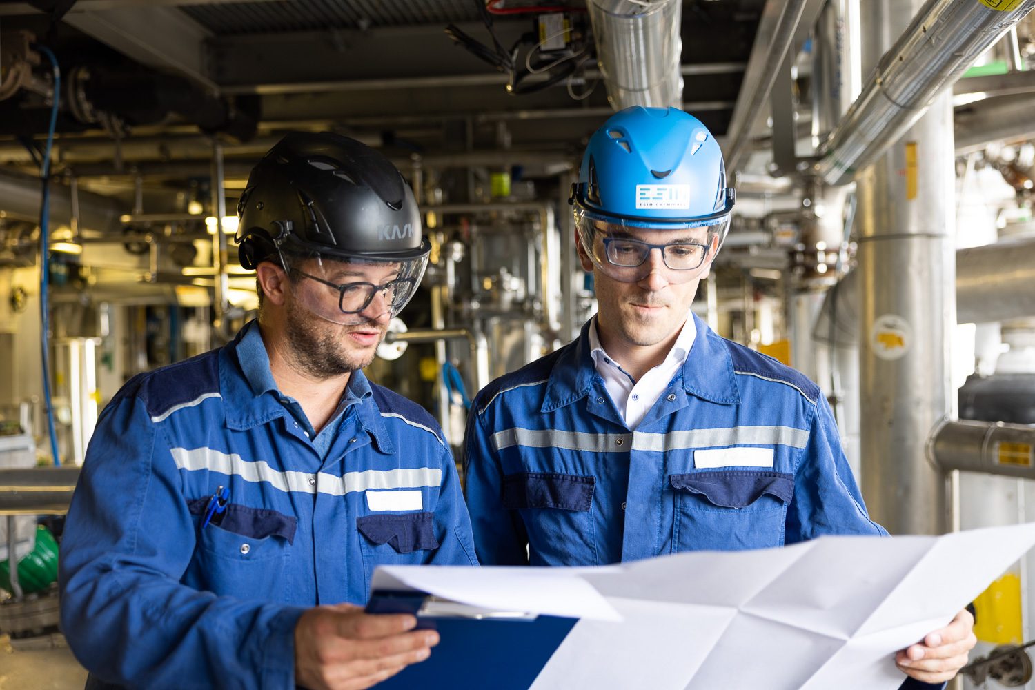 ESIM Chemicals, Produktion